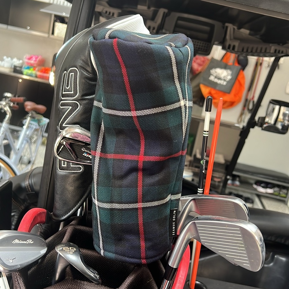 Like NEW Seamus Golf Driver Cover